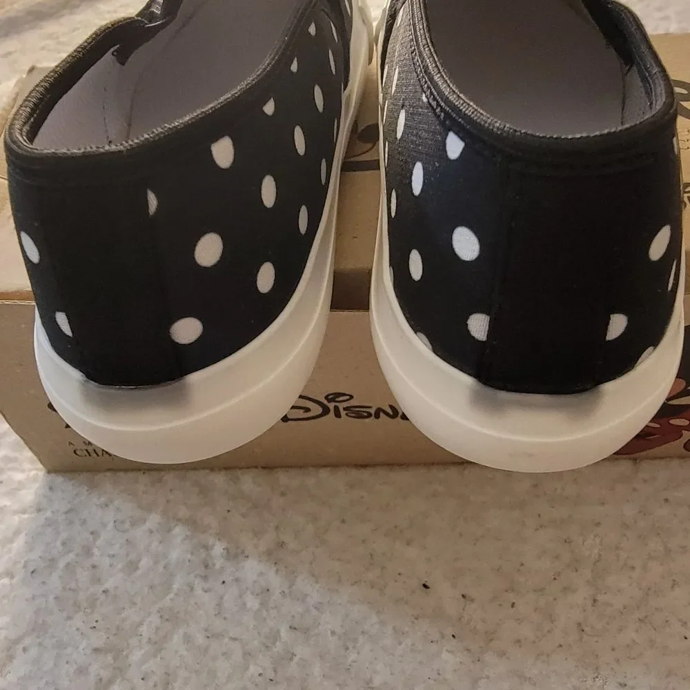 🆕️🐭Disney Minnie Mouse Slip On Sneakers, Sz 12, 13